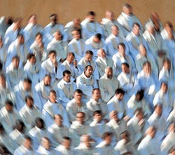 Descripción: http://blogs.periodistadigital.com/imgs/20090320/sacerdotes11.gif