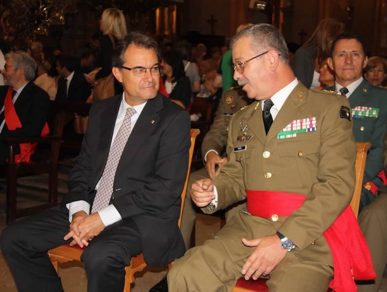 Descripcin: http://www.ara.cat/politica/Mas-coincidit-espanyols-Missa-Merce_ARAIMA20120924_0089_20.jpg